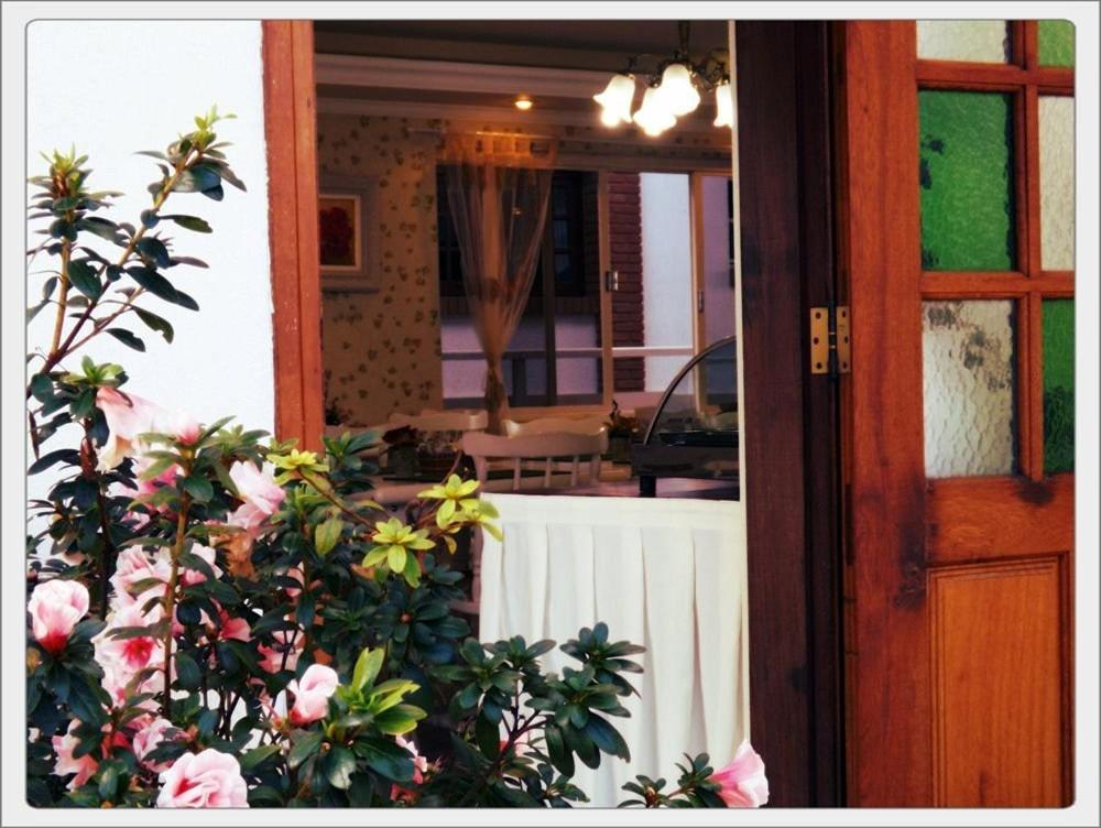 Pousada Das Rosas Campos do Jordão Exterior foto