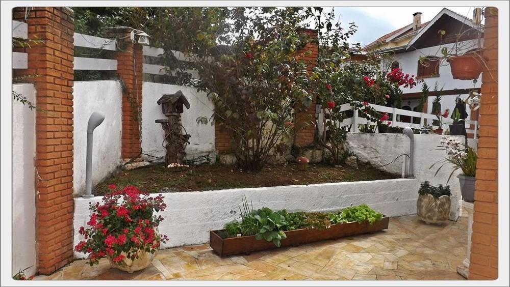 Pousada Das Rosas Campos do Jordão Exterior foto